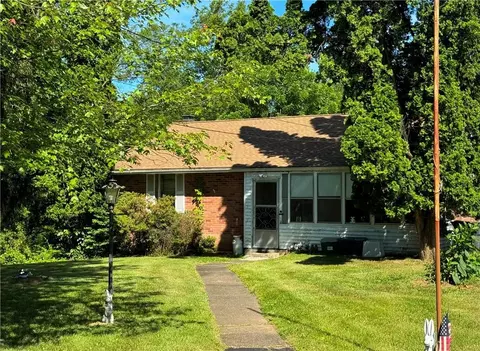 518 Oakwood Rd, Newburgh, NY 12550