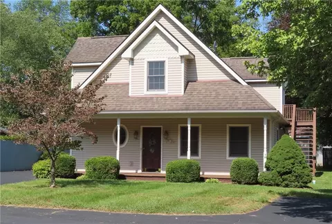 66 Railroad Ave, Montgomery, NY 12549