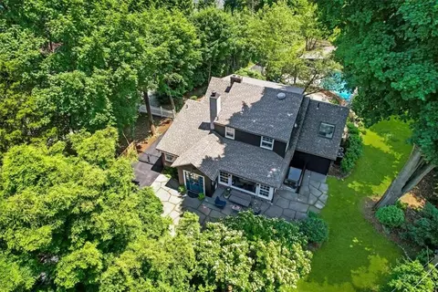 397 N Little Tor Rd, Clarkstown, NY 10956