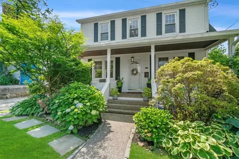 121 Alexander Ave, Greenburgh, NY 10530