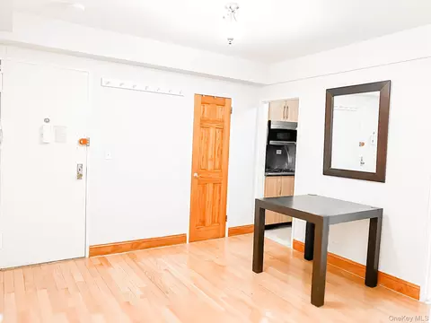 210 E 47th St #7D, New York, NY 10017