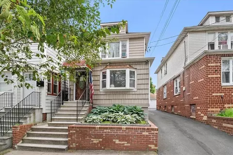 1631 Hering Ave, New York, NY 10461