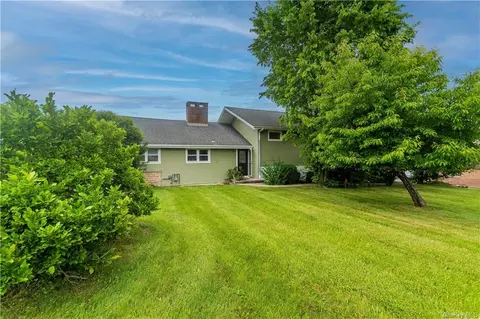 355 Greeves Rd, Wawayanda, NY 10958