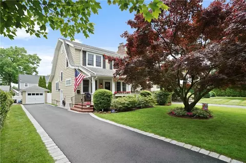 161 Longview Ave, White Plains, NY 10605