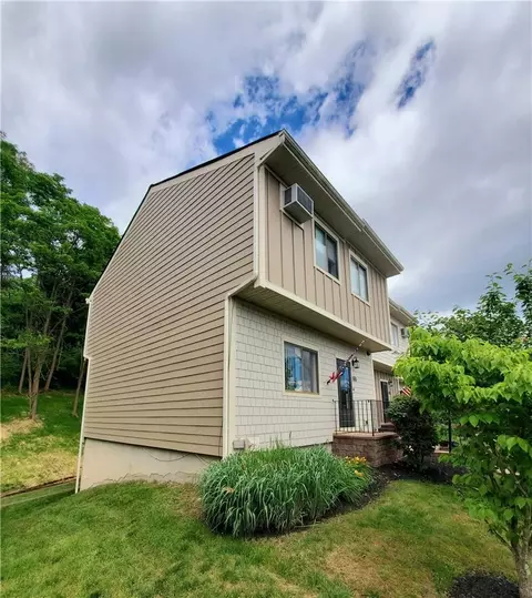 7001 Chelsea Cv N, Beekman, NY 12533