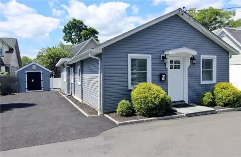 10 Ridgeland Ter, Rye, NY 10580