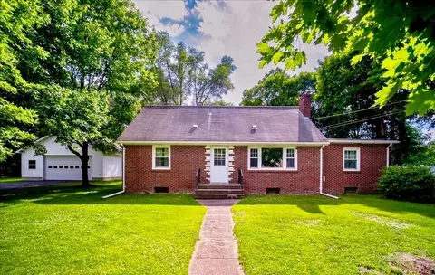 41 Lake Rd, Fishkill, NY 12524