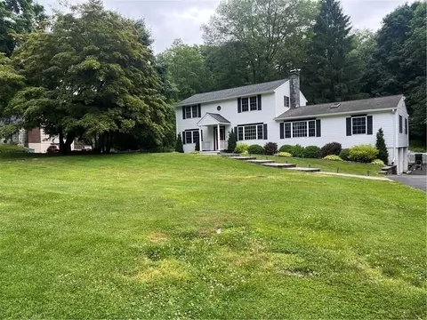 120 Watermelon Hill Rd, Mahopac, NY 10541