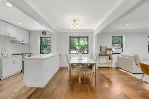 3 Woodlot Rd #2R, Eastchester, NY 10709