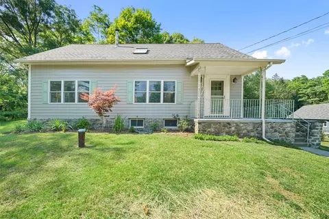 360 Mt Joy Rd, Wallkill, NY 10941