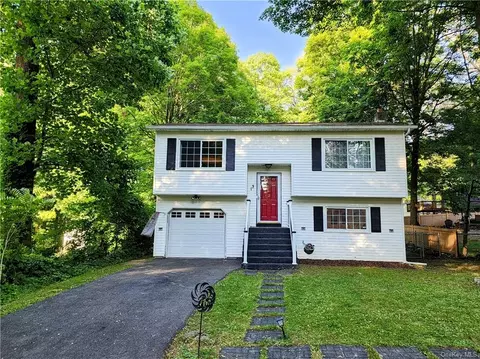 13 Brookside Rd, Beacon, NY 12508