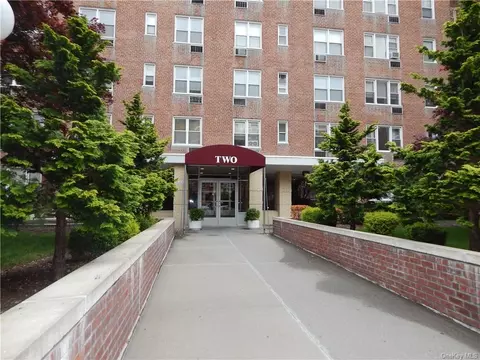 2 Sadore Ln #1C, Yonkers, NY 10710