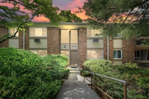 2 Woods End Cir #F, Peekskill, NY 10566