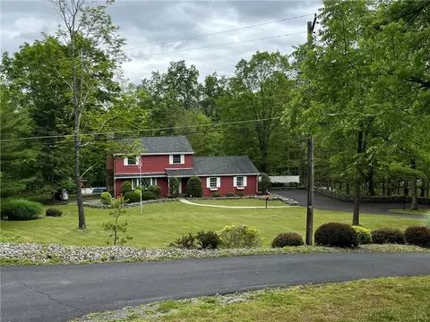 266 Church Rd, Shawangunk, NY 12566