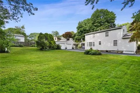 48 Secor Rd, Mahopac, NY 10541