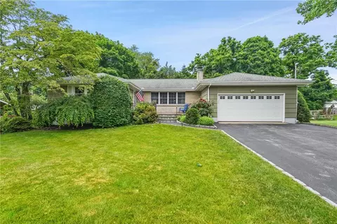 3535 Frost Rd, Yorktown, NY 10588