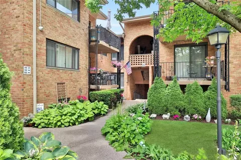 60 Gateway Rd #143W, Yonkers, NY 10703