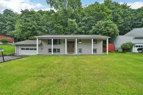 55 Phillips St, Middletown, NY 10940