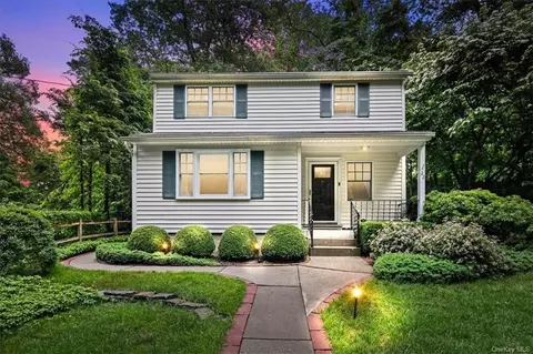 22 Autumn Ct, Kent, NY 10512