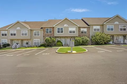 1081 Maggie Rd #4-5, Newburgh, NY 12550