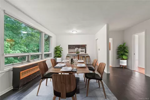 10 Wildwood Rd #A20, Greenburgh, NY 10530