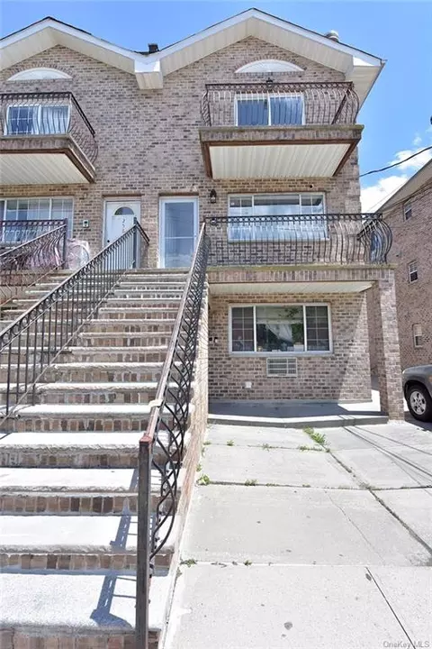 256 Graff Ave, New York, NY 10465