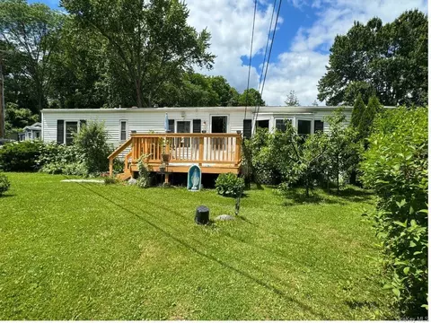 723 Beekman Rd #10, Beekman, NY 12533
