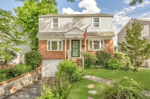 88 Elm St, New Rochelle, NY 10805