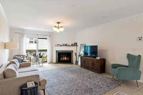 50 Dekalb Ave #N6, White Plains, NY 10605