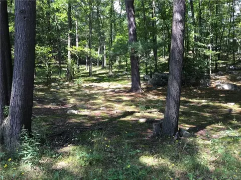 Pine Hill Road, Tuxedo, NY 10987