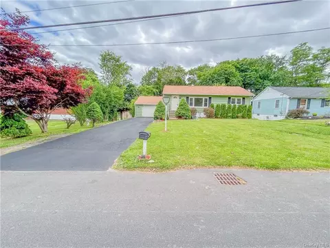 249 Garden St, New Windsor, NY 12553