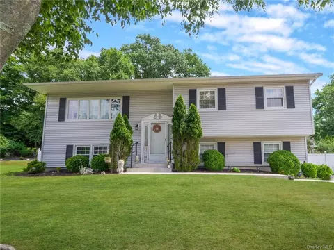 193 Rutgers Rd W, Orangetown, NY 10962