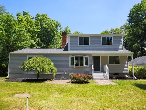 24 Briar Brook Ln, Hamptonburgh, NY 10916
