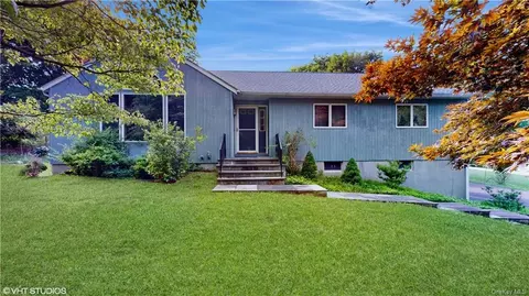 89 Montrose Point Rd, Cortlandt, NY 10548