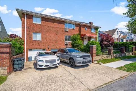 55 Catskill Ave, Yonkers, NY 10704