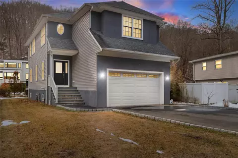 111 Sixth St, Ramapo, NY 10931