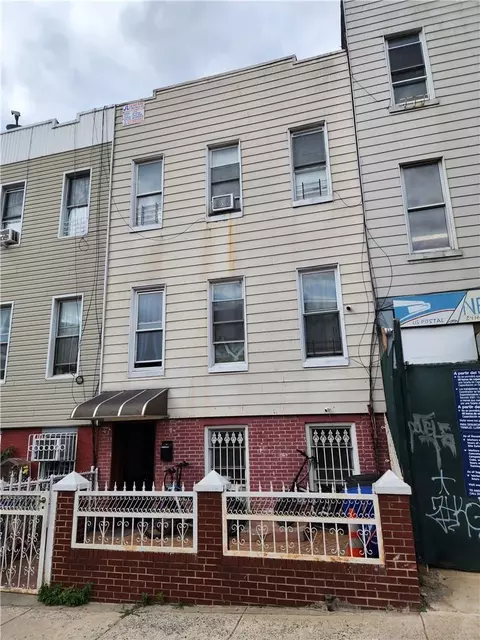 76 Beaver St, Brooklyn, NY 11206