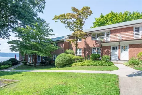 378 W Clinton Ave #378, Greenburgh, NY 10533