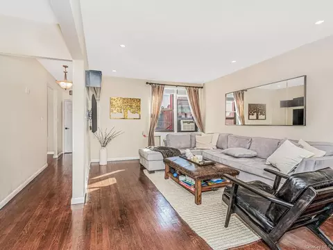 512 Kappock St #3K, Bronx, NY 10463