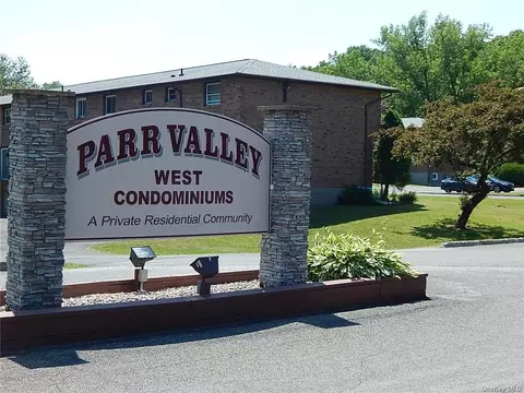 1203 Parr Lake Dr #12C, Newburgh, NY 12550