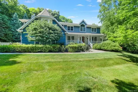 9 Laura Ln, Katonah, NY 10536
