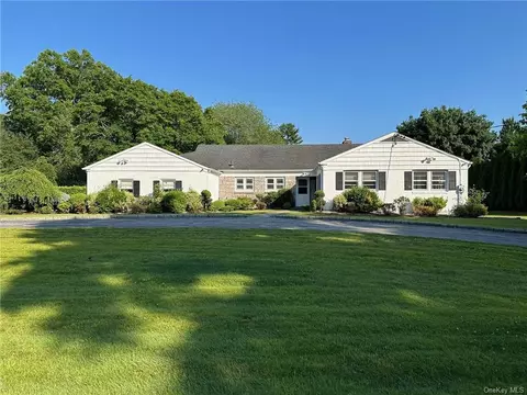 54 Harvest Dr, Scarsdale, NY 10583