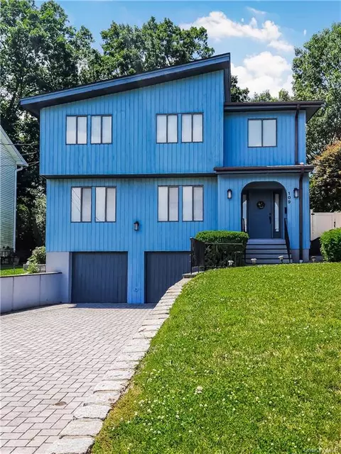 109 Patmore Ave, Yonkers, NY 10710