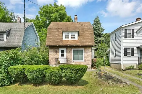 21 Hickory Ave, Ramapo, NY 10931