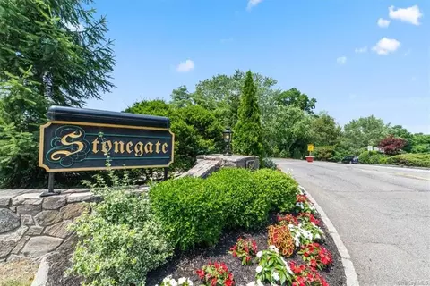 1840 Crompond Rd #7C7, Peekskill, NY 10566