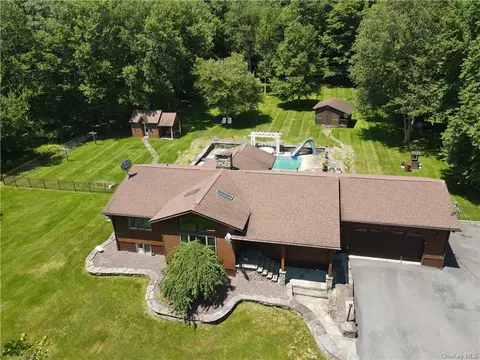 95 Murphy Rd, Swan Lake, NY 12783