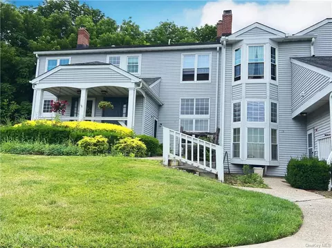31 The Knls, Warwick, NY 10990