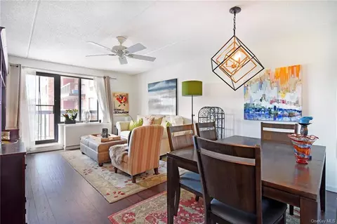 50 Columbus Ave #614, Eastchester, NY 10707