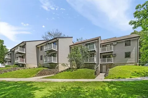 39 Berwynn Rd #5A, Monroe, NY 10950