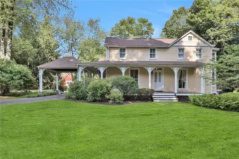 251 Sickletown Rd, Clarkstown, NY 10994